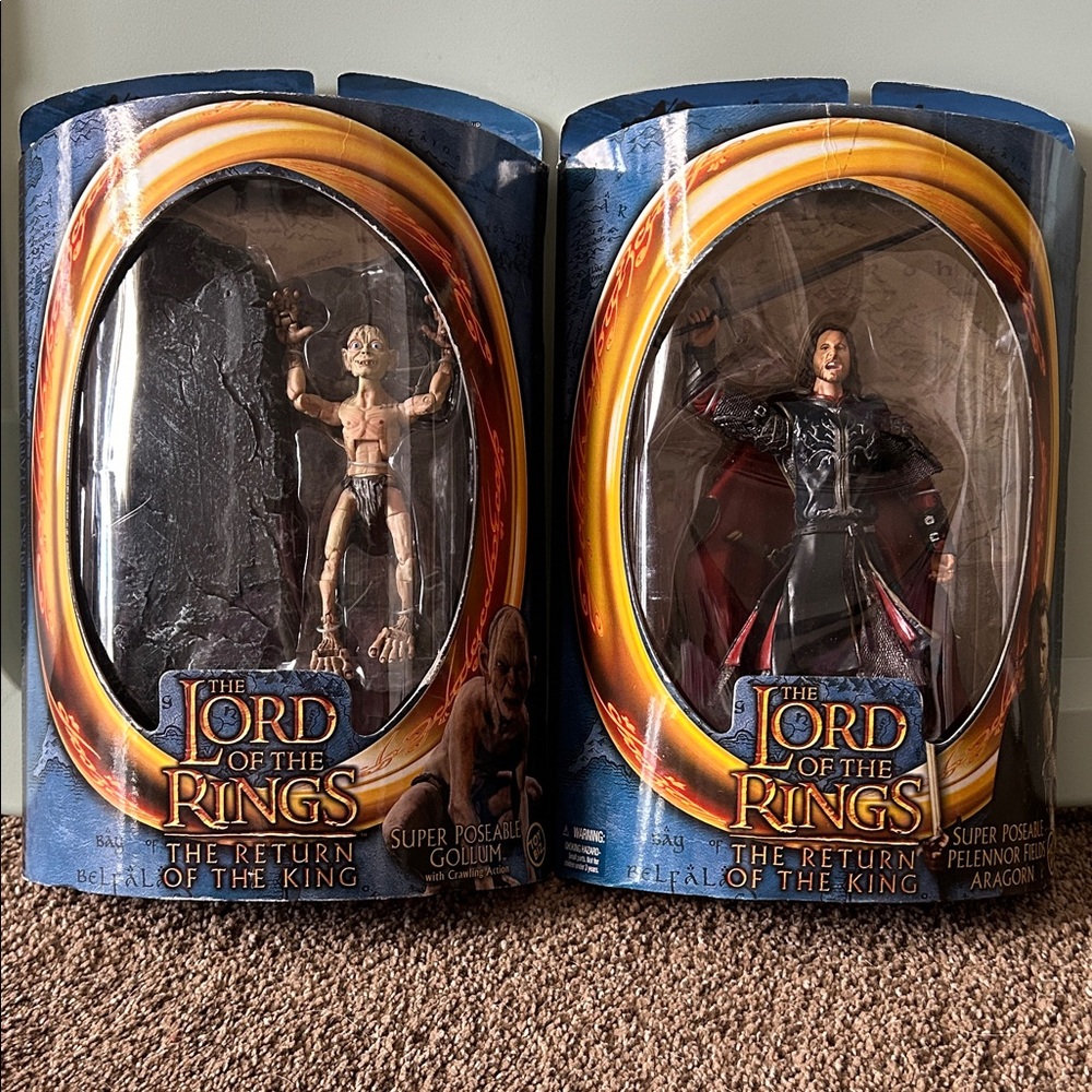 The Lord of the Rings The Return of the King Action Figures - Gollum & Aragorn